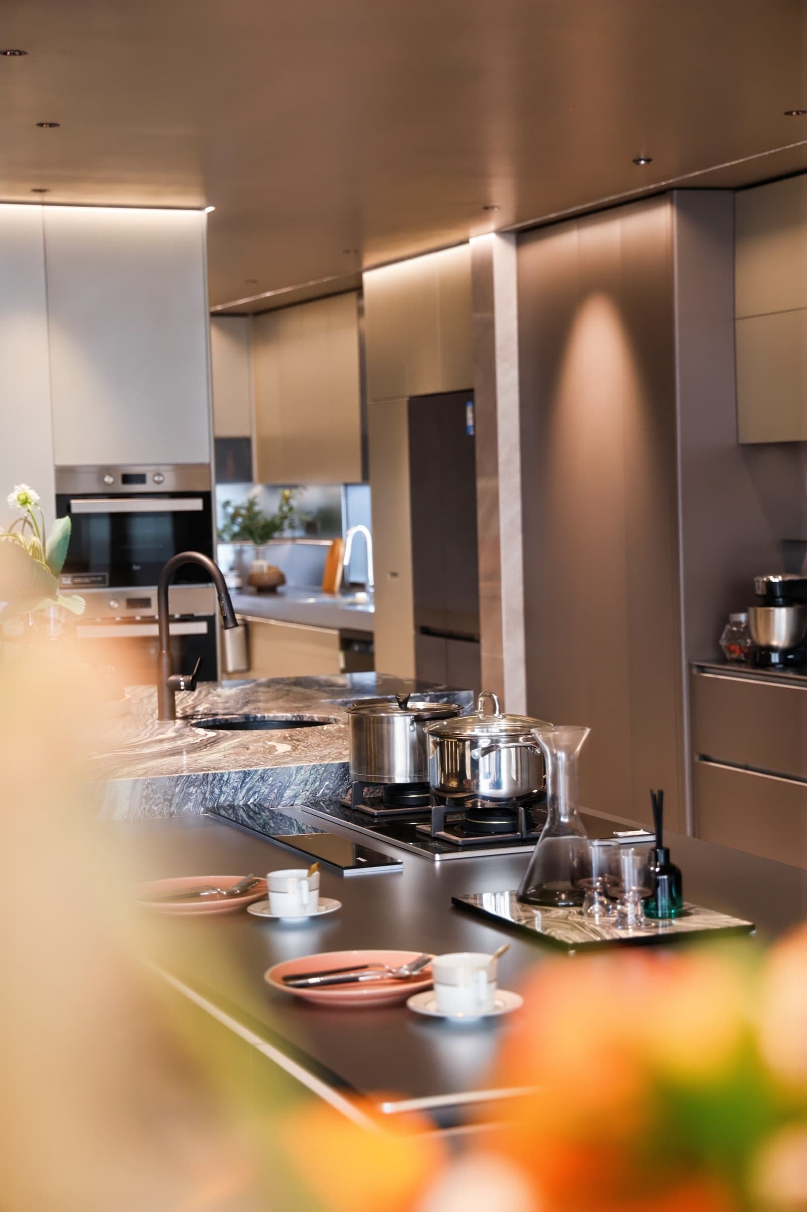 Long dressing-room style view in the showroom.