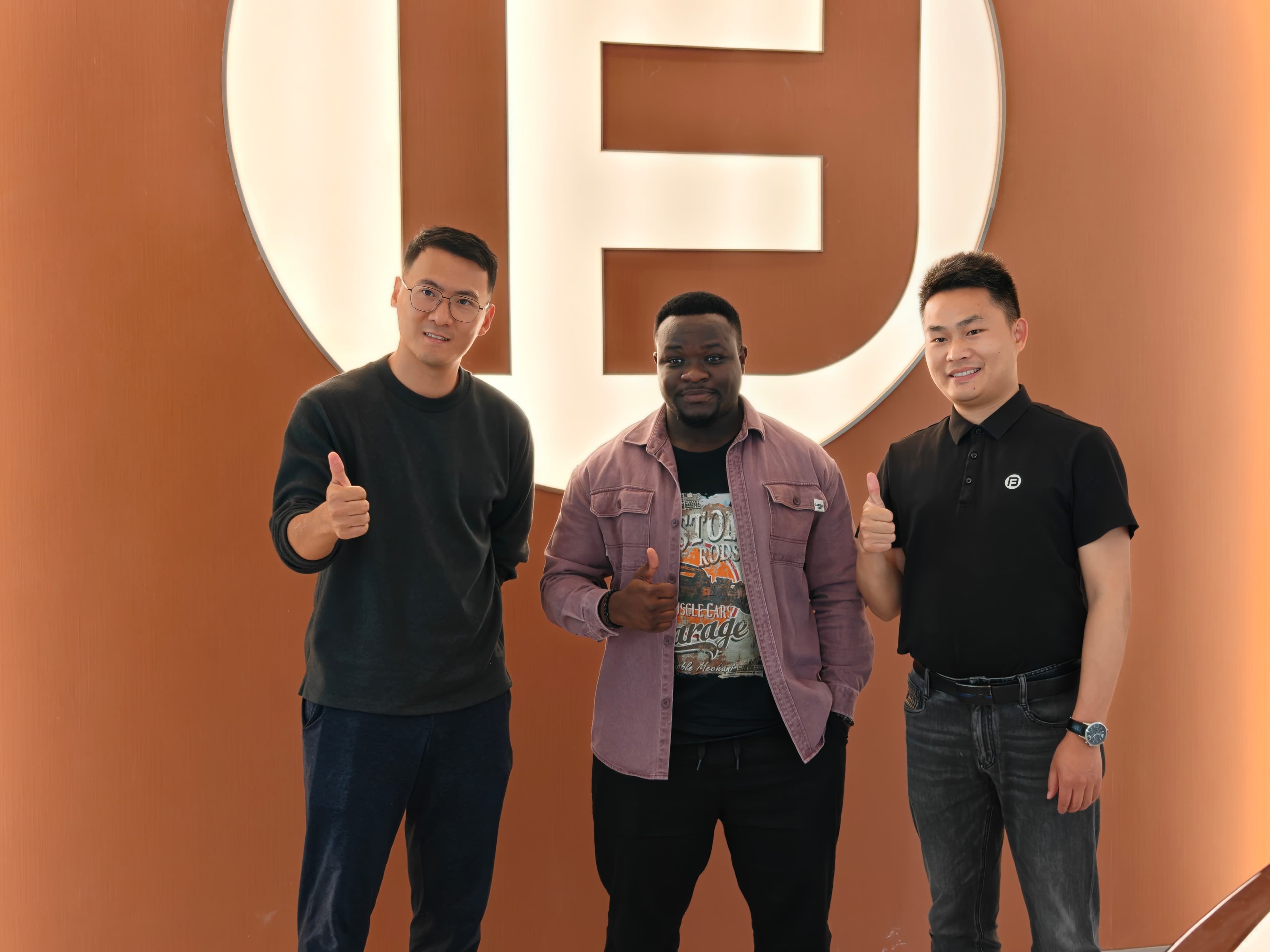 Partner group portrait during a Fadior visit