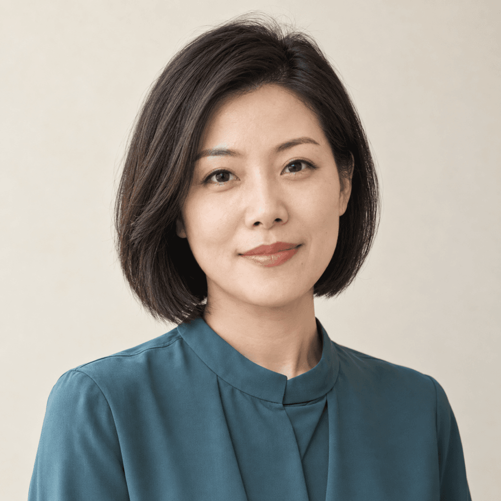 Editorial portrait of Su Wen, Sustainability and Compliance Editor at Fadior Home